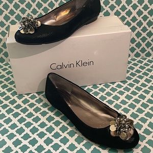 Calvin Klein women’s mackenzie ballet flat